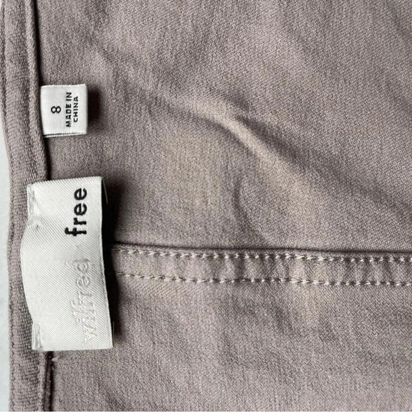 Aritzia Wilfred Free crop top, button up, size  8 Medium - Picture 4 of 6